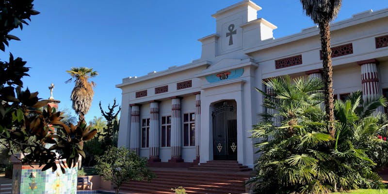 The architecture of the museum has an ancient Egyptian flavor