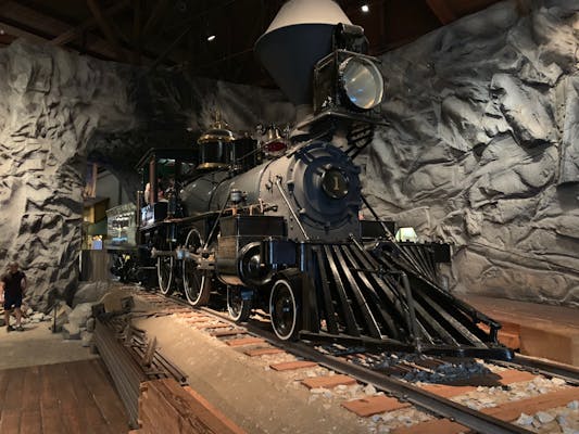 A lovely old timey train